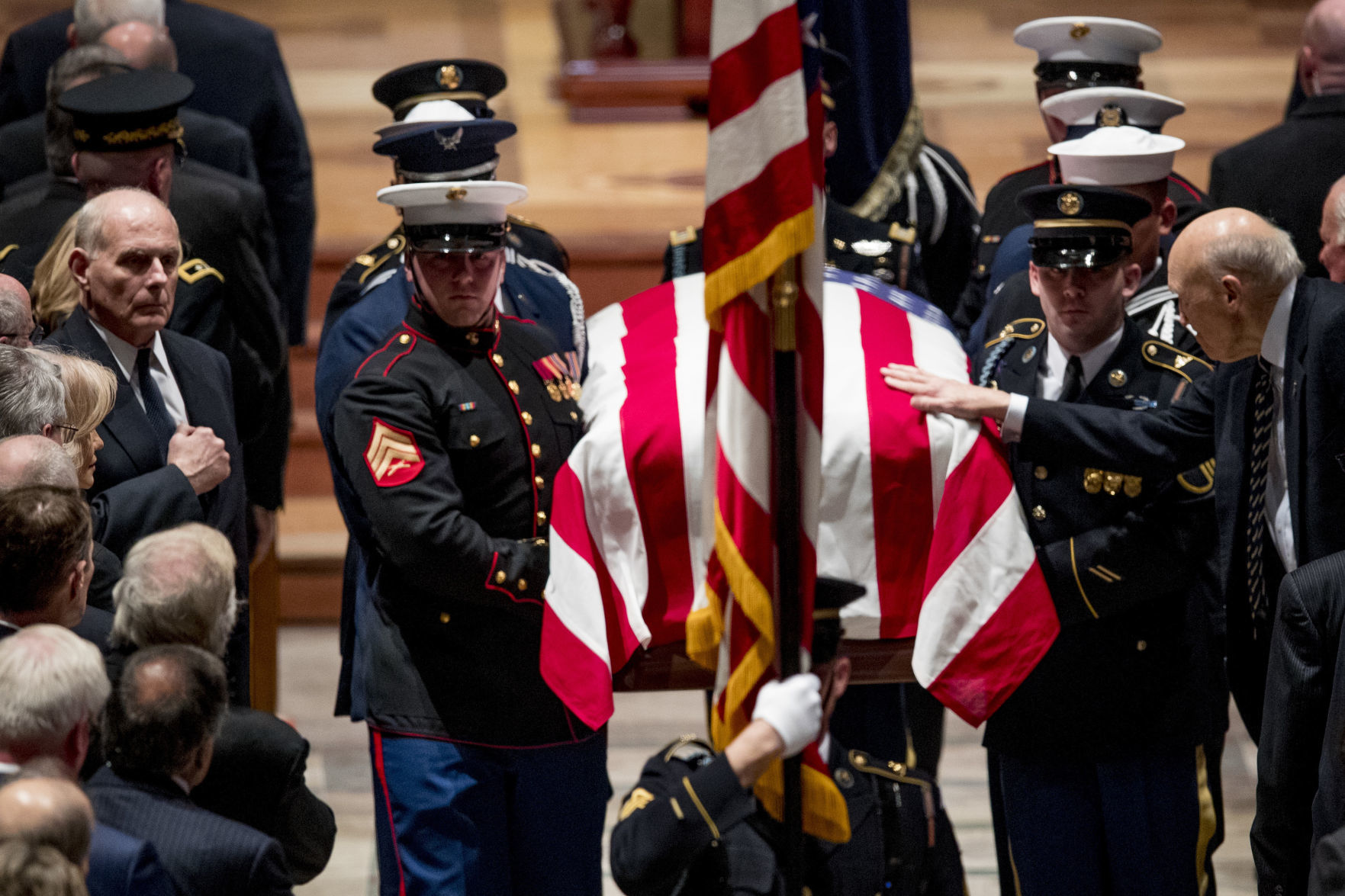Sen. Simpson eulogizes President Bush